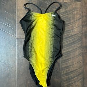 Nike Swim Performance Fade Sting Cut Out Swimsuit Size 4